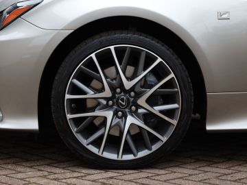 Lexus RC
